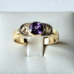 Zlatý prsten ze 14...