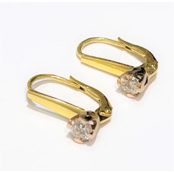 Zlaté náušnice s brilianty