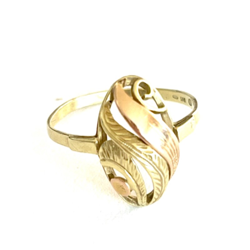 Výrazný zlatý prsten ze 14 karátového zlata 2,72 gramů vel 61