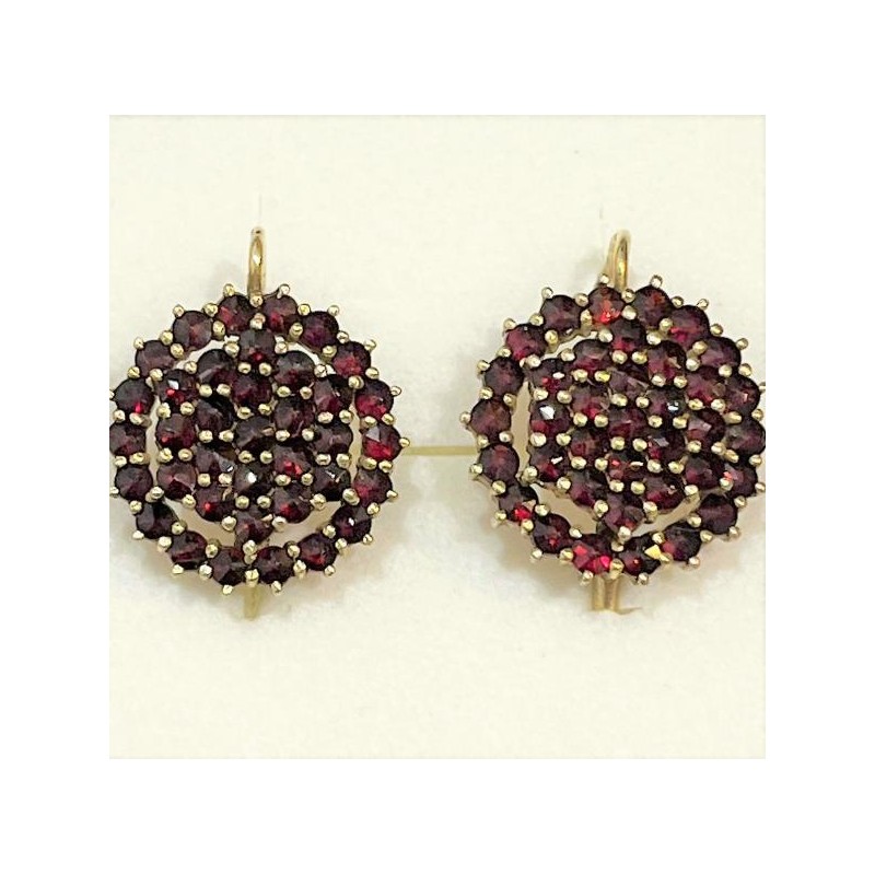 Stříbrné náušnice s přírodními granáty