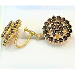 Stříbrné náušnice s granáty