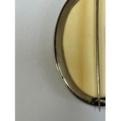 Oválná stříbrná brož s andílky – slonová kost